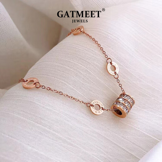 Gatmeet Roman Numerals Bracelets empilés incrustés de zirconium Slim Light Light Luxury Niche Ancient Name Bracelet Birthday Gift For Girlfriend