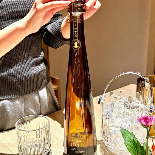 伊语DON JULIO唐胡里奥龙舌兰墨西哥原瓶进口特基拉龙舌兰酒洋酒 唐胡里奥1942陈酿龙舌兰 750mL 1瓶