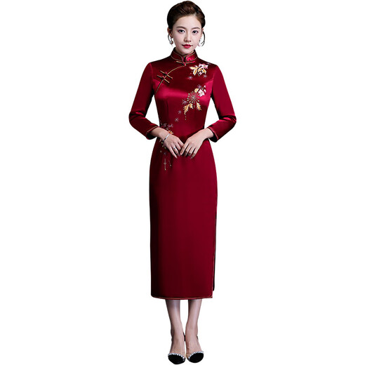Gu Juannian's grandma's banquet cheongsam dress new wedding banquet mother's dress long large size improved long-sleeved cheongsam burgundy M