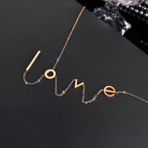 Farcoko letter LOVE necklace women's silver pendant fashionable temperament clavicle chain Christmas Valentine's Day birthday gift for girlfriend