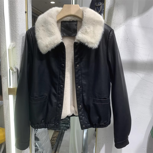 Pier Cardin kleiner großer Pelzkragen kurzer Top plus Velvet Lederjacke für Frauen europäische dicke Jacke 2025 Herbst- und Winterstil Schwarz + Pelzkragen abnehmbar plus Samt M Empfohlen 95-105Jin [Jin entspricht 0,5 kg]