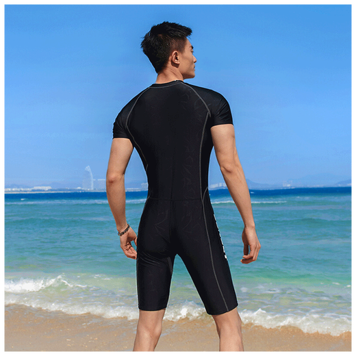 MORTEN SOLUM2025 new wetsuit one-piece men's black slim-fitting short-sleeved five-point beach sports swimsuit H95 L (height 155-170/weight 90-110 can be worn