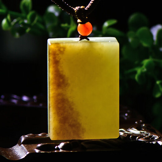 
A thousand-year-old jade Hetian jade nothing palette pendant for men and women universal fine and smooth peace and nothing palette jade pendant holiday gift model eleven QZM6995