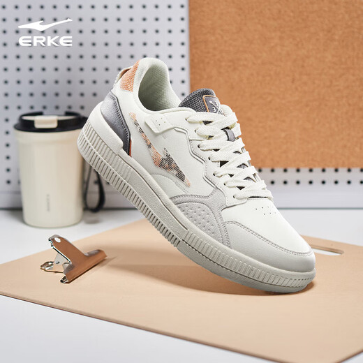 Hongxing Erke sneakers men's autumn breathable shoes men's shoes lightweight simple soft sole sports retro casual shoes white shoes latte