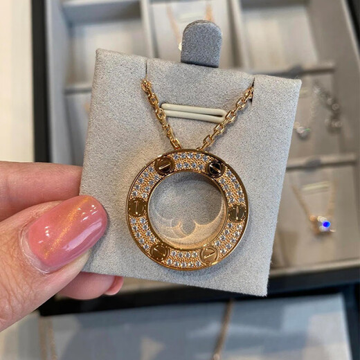 DR-FLVVS 18K gold-plated pancake necklace full of diamonds and rose gold round cake pendant 18K light luxury niche design white rose gold full of diamonds necklace