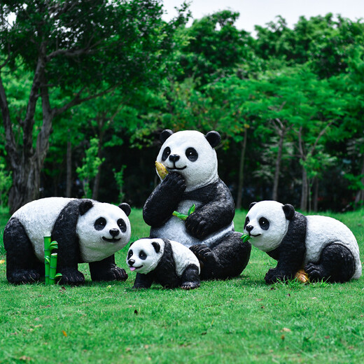 Yi Mingyuan outdoor large cartoon panda ornaments simulation animal park community sculpture landscape kindergarten floor decoration combination three