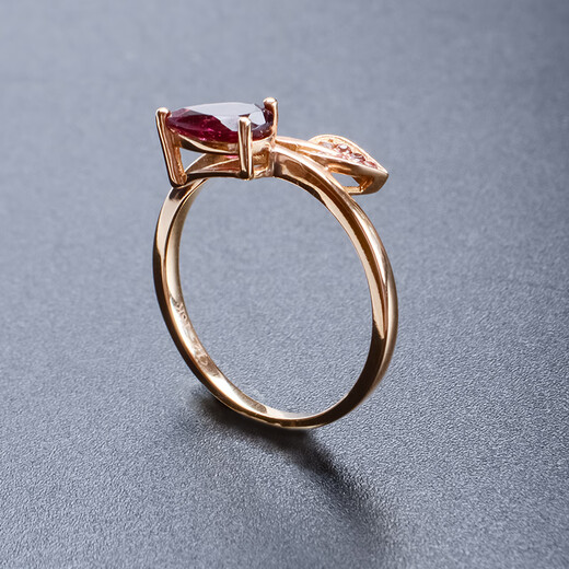 Her generation 18K gold tourmaline ring is a luxurious gift for her mother, her girlfriend, her mother-in-law. Please note the ring number (864529)