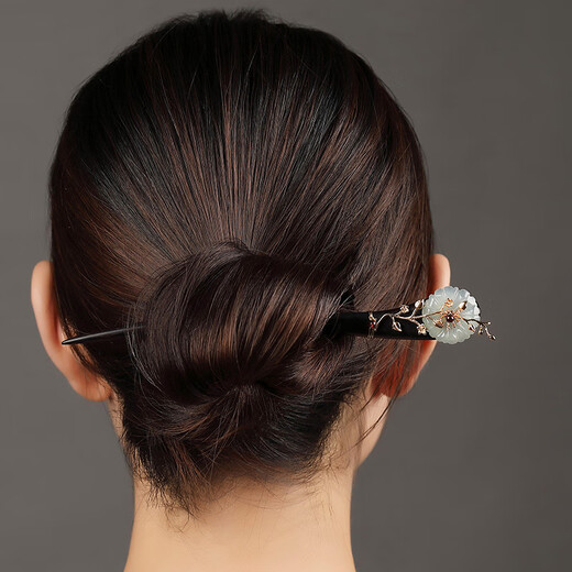 Ancient sayings, modern style hairpins, ancient style hairpins, rocking jade hairpins, tassel hair accessories, simple modern daily Chinese style black sandalwood hairpins for women