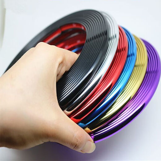 Clcey Car Decorative Strip Center Grid Farbe mit mittlerem und unteren Gitter verchromt verchromt hellen Streifen Elektroplattiert Anti-Kollision Streifen vorne modifiziertes Autoaufkleber Nebel Leichter Rahmen Rot Silber Gold 3 Farben je 3 Meter 695