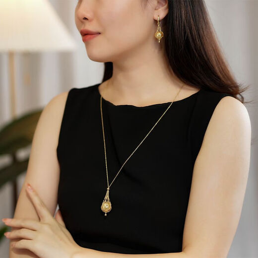 Erli 18K gold inlaid with diamond pearl mesh pocket pendant necklace for women niche design light luxury imitation 18k gold temperament clavicle chain for women mesh pocket gold pearl necklace (ready in stock)