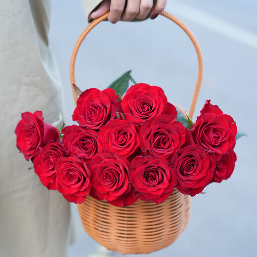 Jingdong Flowers Roses Red Roses 10 Ruyi Base Fresh-cut Flowers Water-raised Flower Arrangements Life Bouquets Gifts Straight from the Source