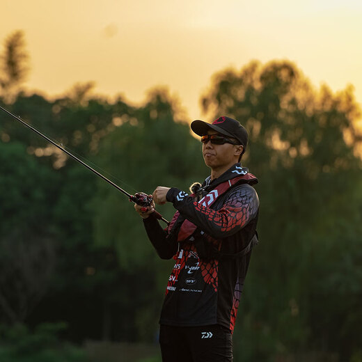 达亿瓦（DAIWA）【新品】22/23款火蜥蜴达瓦路亚竿远投钓竿鱼杆 682m 红色 21款LXS 直柄两节