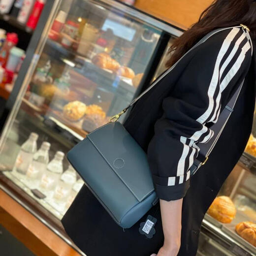 Tushky Genuine Leather Women's Bag Summer 2025 Nuevo moderno de moda Bolso de la parte superior del hombro Capacidad de la cabeza de vaca