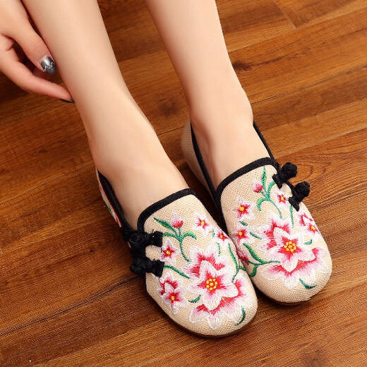 Zapatos de mujer de estilo chino BCOK zapatos de tela para mujeres viejos Beijing zapatos bordados de estilo nacional