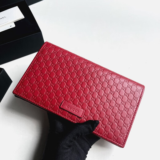 Second-hand 95 new ancient GU Chi CCI red full leather old flower embossed bifold wallet wallet without accessories