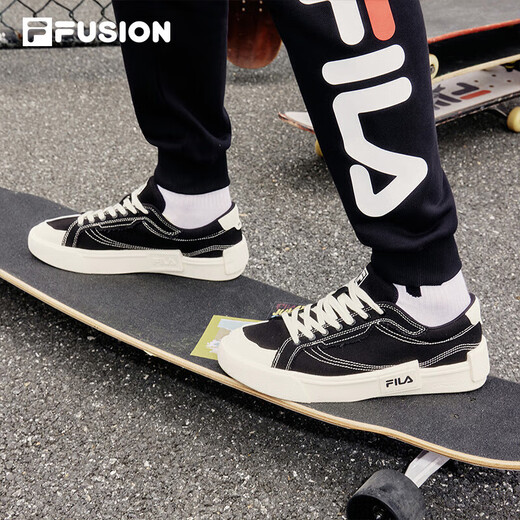 FILA FUSION斐乐潮牌男子帆布鞋潮流时尚板鞋百搭舒适休闲鞋