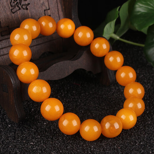 Minol chicken fat yellow beeswax old wax round bead bracelet diameter 11mm weight 15.97 grams