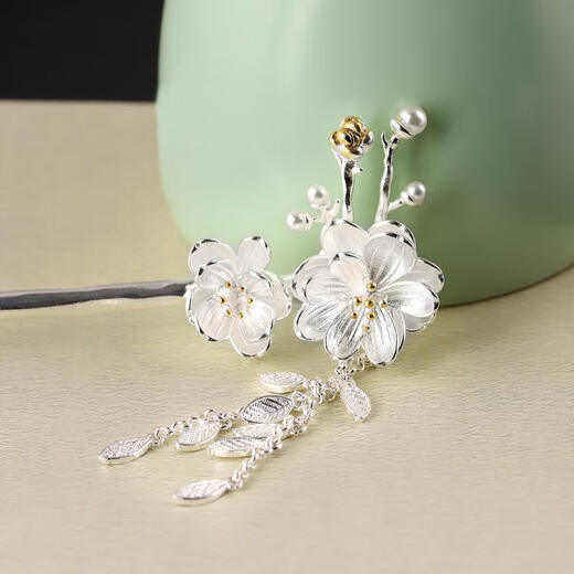 Dijing Sansheng III plum blossom hairpin for women, ancient style hairpin with tassels, Hanfu hair accessories, birthday gift for girlfriend and wife, silver