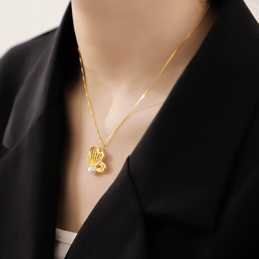 Liuwan 18K gold filigree butterfly pearl necklace pendant women's clavicle chain as a Chinese Valentine's Day gift for your girlfriend