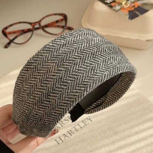 Mr. Ouyang's wide-brimmed hairband for women 2026 new style old money style high skull headband light luxury temperament widened hairpin headwear brown B00-303