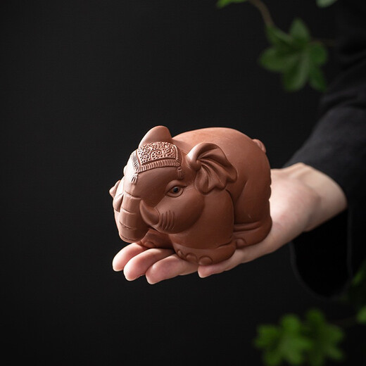 Yuxuan purple sand tea pet auspicious Ruyi ornaments tea play elephant handmade can raise wealth and good fortune elephant tea tray tea worm ZL--Auspicious elephant Ruyi--Black Ni
