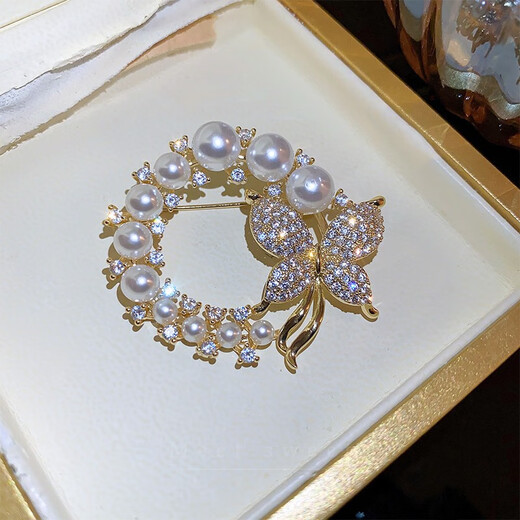 QUAMER color pearl butterfly brooch high-end women's 2023 new exquisite corsage brooch design gold