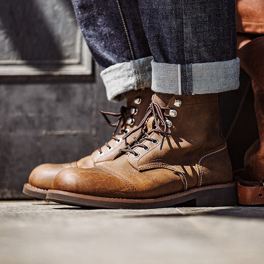 Maden's top layer 8111 work boots men's shoes genuine leather American retro outdoor paratrooper boots vintage motorcycle boots Martin boots beeswax color Maden's work boots 42