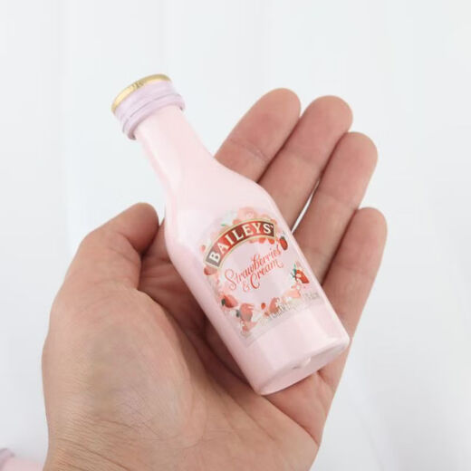 野格 洋酒 威士忌 伏特加小酒版鸡尾酒迷你小瓶酒伴便利店调酒 百利草莓奶油味甜酒50ml*4瓶