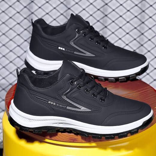 Hongxinger sports shoes men's leather sports versatile casual running shoes trend all black kitchen waterproof 916PU black gray 41