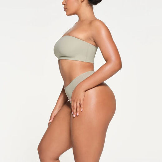SKIMS Bandeau Strapless Bra Solid Color Soft Elastic Support Breathable Kardashian FITS EVERYBODY BANDE TALC XXS