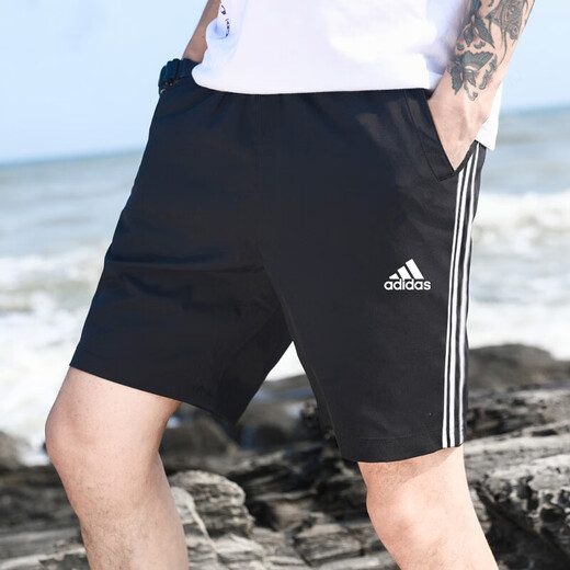 阿迪达斯（adidas）短裤男裤 25夏季新款运动裤跑步训练裤子快干透气休闲时尚五分裤 IC1484/黑/网衬/时尚三条纹 XL 185/92，建议体重170-190斤