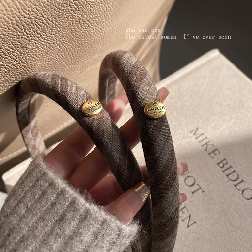 Youfang Korean style small gold label coffee plaid hair hoop for women 2025 new autumn and winter sweet temperament headband for going out versatile hairpin small gold label coffee plaid hair hoop 1 pack