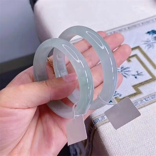 Shi Jingxuan Jade Bracelet, Sunny Green Ice Jade Bracelet, Myanmar Peace Jade Bracelet, Treated as a Chinese Valentine's Day Gift, Inner Diameter Ring 53-54mm, Comes with Certificate + Gift Box Packing