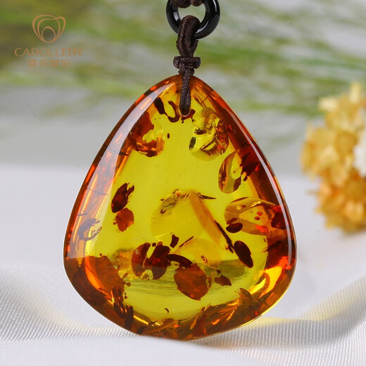 Carol amber beeswax pendant Baltic red leaf amber flower amber drop pendant necklace sweater chain one item one certificate A type / including chain about 16.67 grams / A1