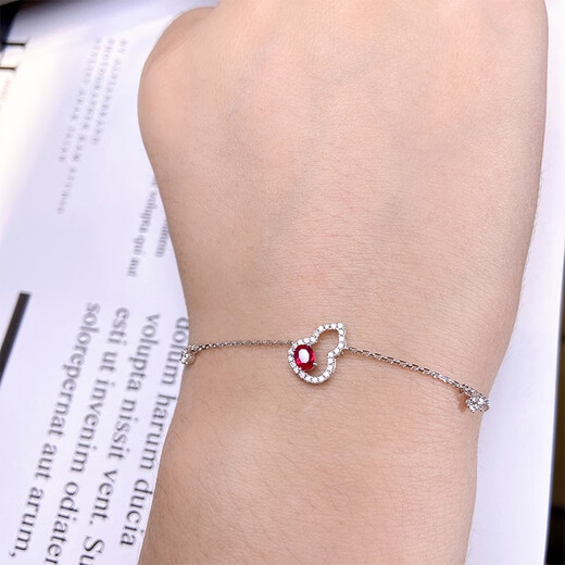 Eba natural pigeon blood red ruby bracelet 18K gold inlaid with diamond colored gemstone bracelet as a birthday gift for girlfriend 0.5 carat customized