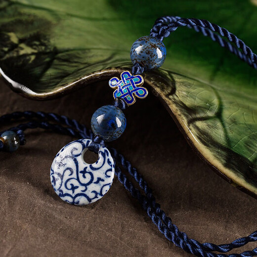 Ancient sayings and modern style blue and white porcelain pendant pendant Chinese style sweater chain long ethnic style necklace retro pendant accessories decoration for women moonlight chain circumference 86cm length adjustable