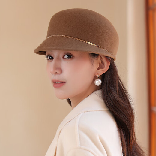 Tilburg star's same style beret women's newsboy hat autumn and winter octagonal hat women's fashionable equestrian hat all-match Japanese peaked cap best-selected birthday gift gift box off-white M (56-58cm)