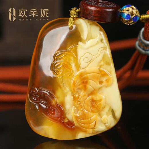 OUCERNY beeswax pendant collection auspicious cloud carvings natural amber white flower honey necklace Baltic Russian material orphan natural orphan one thing one certificate one shot 47.1*37.4*12.4mm main stone about 13.5g
