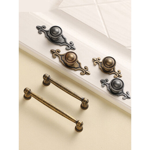 European antique cabinet door handle American wardrobe cabinet Qinggu old door handle drawer furniture small handle A4 A14128 hole distance yellow bronze