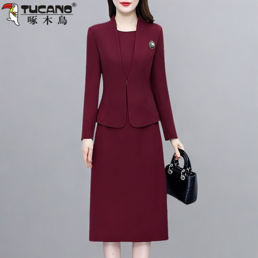 Woodpecker (TUCANO) high-end long-sleeved dress fashion set Qiuxi Mom M mother-in-law two-piece skirt wine red minimal color difference 2XL 122-132Jin Jin equals 0.5 kg