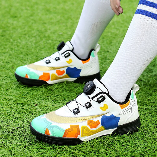 Feelaces2023 Nouveaux chaussures de football pour enfants à bouton rotatif pour garçons et enfants tf ongles cassés sans chaussures d'entraînement faucon à lacets pour femmes 9893 Nails brisés blancs 35