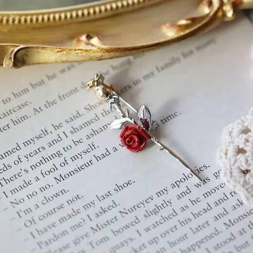 Stanwyck 2024 Rose Gentle Temperament Three-dimensional Rose Brooch Retro Pin Brooch Suit Accessories Gift Rose Brooch