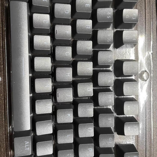
logitech original new Logitech K845 mechanical keyboard key cap original translucent two-color pudding cherry blossom black gray key cap pink and white mixed color key cap set 104 keys No
