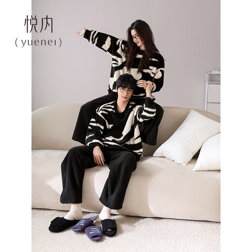 Yuenei Half Velvet Couple Pajamas Women's Autumn and Winter Coral Velvet Plus Velvet Thickened Home Clothes Men's Outerwear Suit 24360 Black and White Pattern Women's L (Male 110-140 Jin Jin equals 0.5 kg / Female 110-120 Jin Jin equals 0.5 kg)