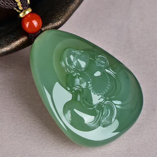 Un colgante de Jade Hetian Jade Buddha de mil años, colgante de Buda de Maitreya de color azucarero de damas, colgante de riendo Buda Jade, modelo cinco QZM6629F