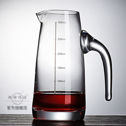 Crystal glass white wine dispenser and flask for home use. Small size jug. Foreign wine and red wine decanter for restaurants. 500ml. Straight version 800ml (no scale).