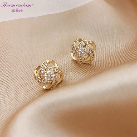 BORMENDAM four-leaf clover earrings for women, high-end, light luxury, niche temperament, fashionable, versatile, elegant style earrings, earrings, gift, windmill swirl earrings, gold