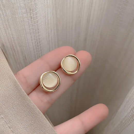 High-end light luxury round cat's eye stone earrings for women niche design unique earrings 2024 new ear jewelry gold circle cat's eye stone earrings one pair