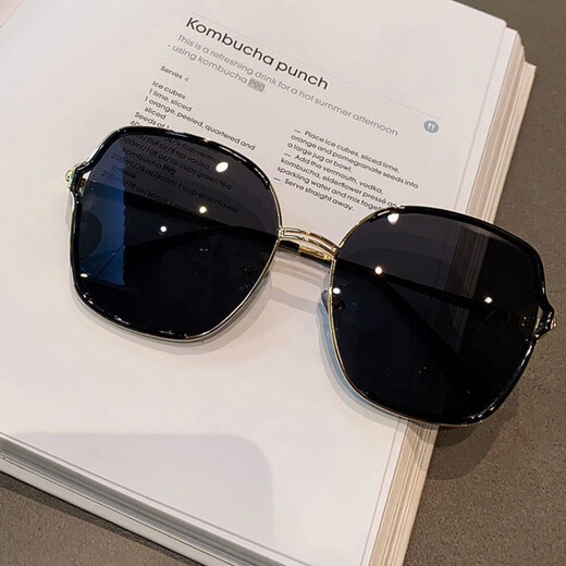 Mijilin 2022 new style sunglasses for women, sun protection, slimming, large frame, fashionable Korean version, Internet celebrity, same style, versatile sunglasses, white glasses + mirror box + mirror cloth