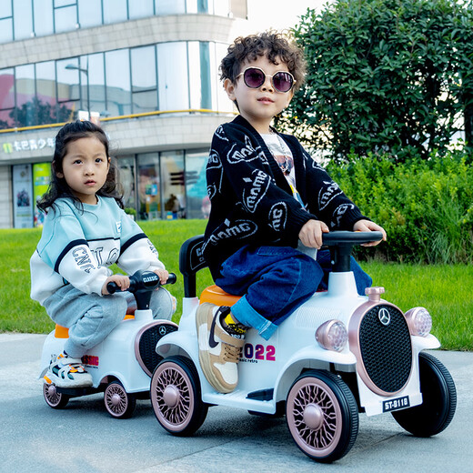 Hui Zhenyu [24 upgrades] Children's electric train can be used for four-wheel remote control of people and boys and girls. Black train sits on two + 12V large electric + music early education + Bluetooth dual drive